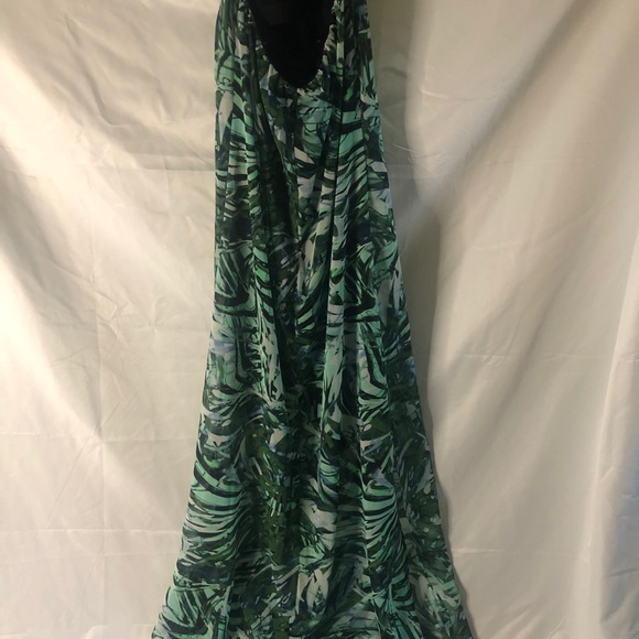 Jennifer Lopez Halter Dress - Picture 5 of 5